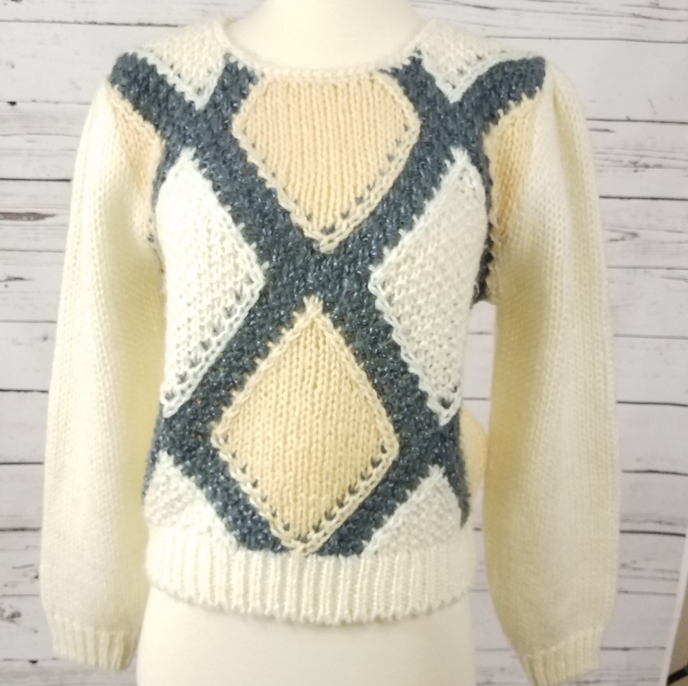 Vintage Koret Career White & Peach Cropped Sweater Size Small